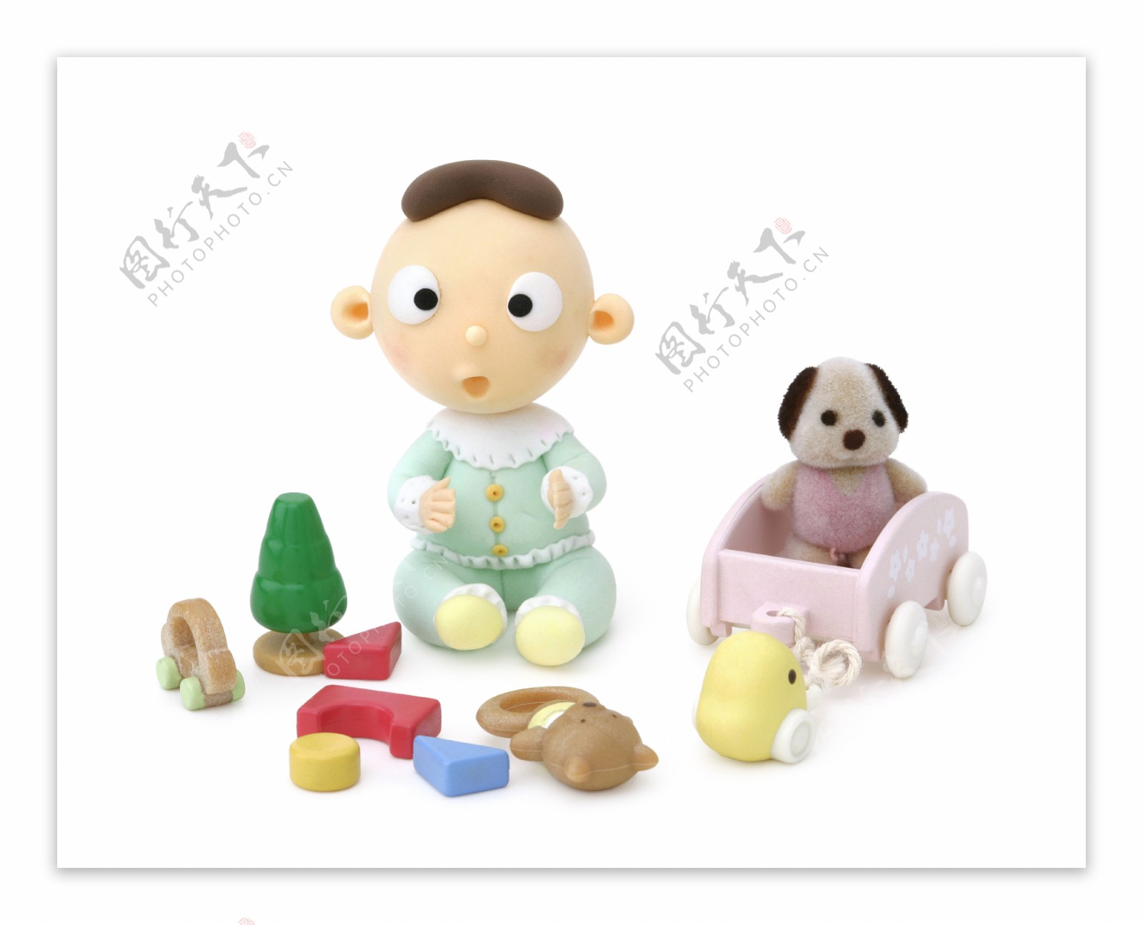 其中青少年人口将增至约580万