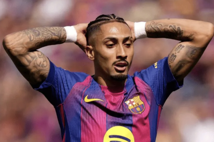 拉菲尼亚友谊赛重伤休战五周 巴萨不满其心理状