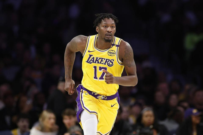 火箭队芬尼-史密斯遭雪藏 4年5300万合同成烫手山