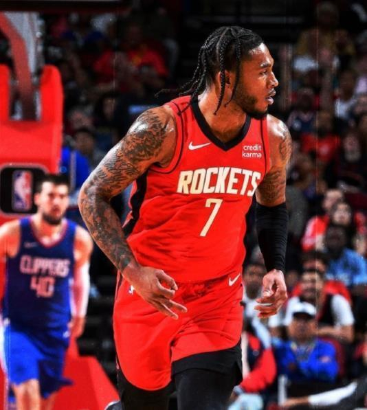 火箭队芬尼-史密斯遭雪藏 4年5300万合同成烫手山