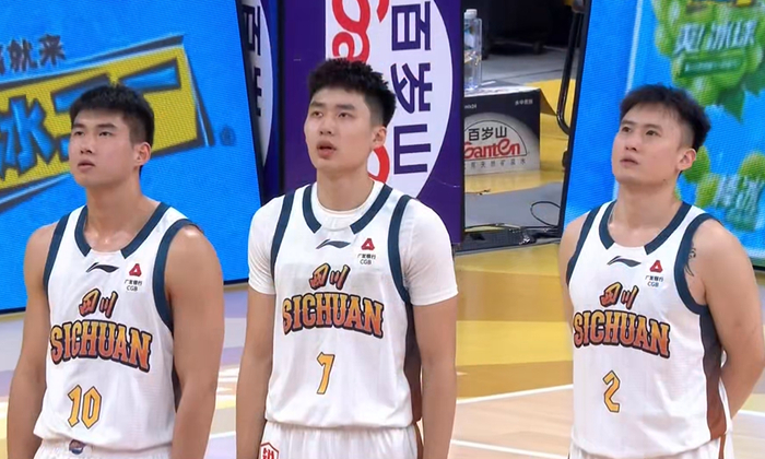 CBA常规赛多场焦点战：四川遭逆转、同曦大胜吉