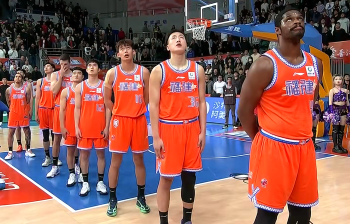 CBA常规赛多场焦点战：四川遭逆转、同曦大胜吉