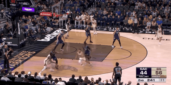 库里关键一攻一传引领勇士逆转终结四连败